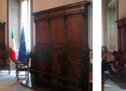 Palazzo Chigi Presidenza del Consiglio Dei Ministri Restauro degli antichi scranni chigiani del 1700