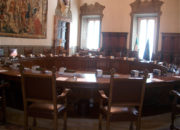 Palazzo Chigi Presidenza del Consiglio Dei Ministri Restauro del tavolo del Consiglio